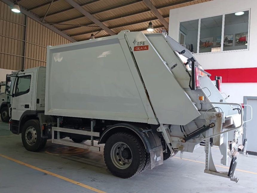 EFE refuse collection compactor mounted on Mercedes-Benz chassis delivered to Al-Bassilyah Municipality.