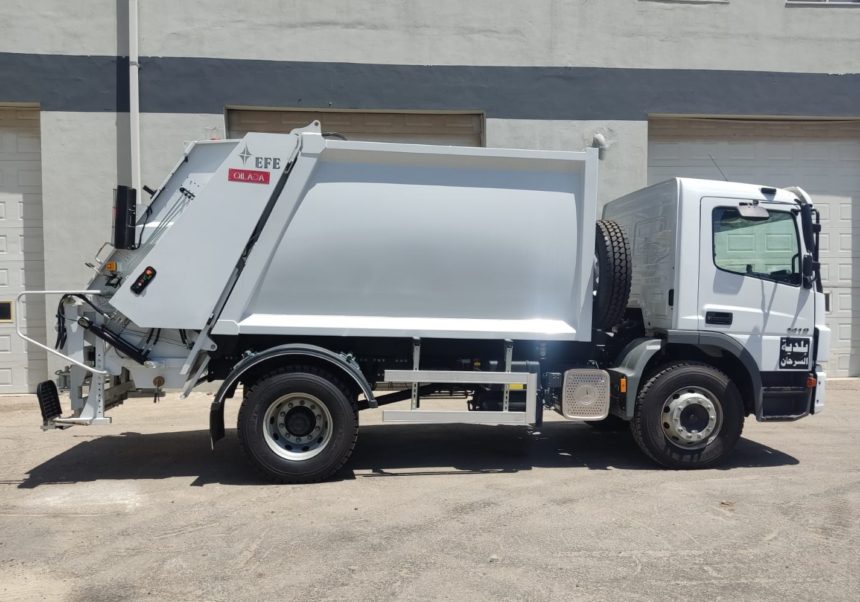 EFE refuse collection compactor mounted on Mercedes-Benz chassis delivered to Al-Sarhan Municipality.