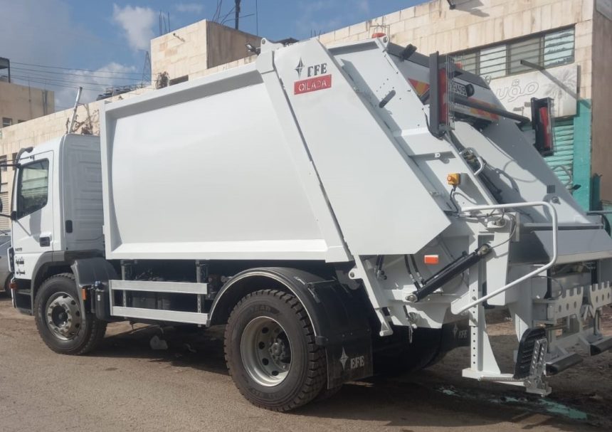 EFE refuse collection compactor mounted on Mercedes-Benz chassis delivered to Muab Municipality.