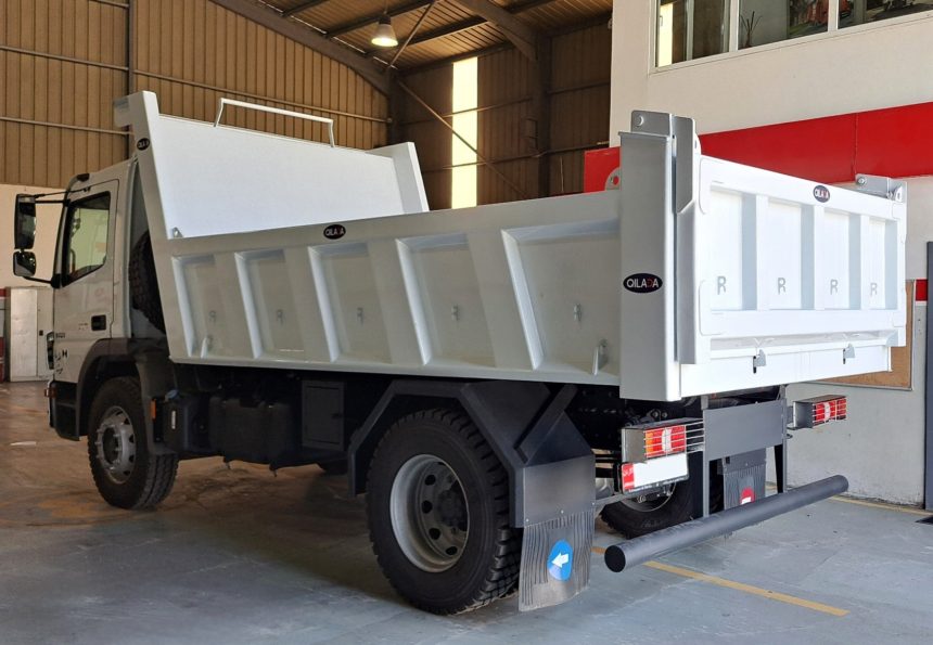 Rear tipper delivered to Hosha Municipality.